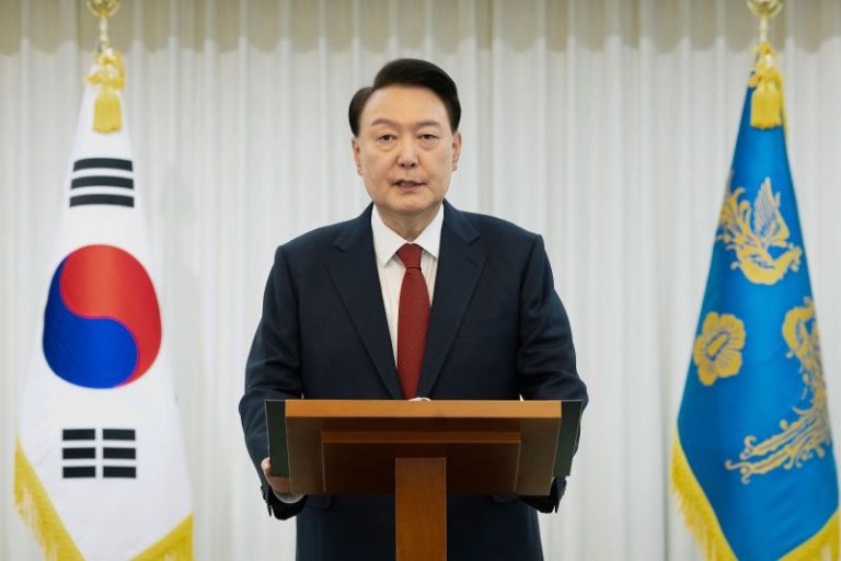 South Korean authorities extend arrest warrant for embattled President Yoon Suk Yeol
