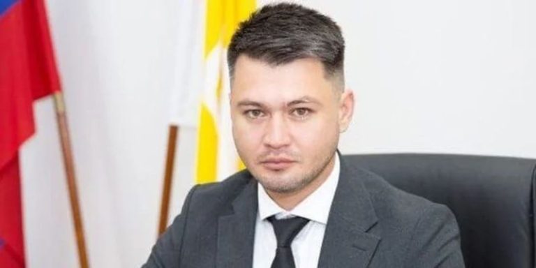 Russian military figure killed in explosion deep inside the country, authorities say